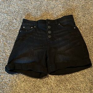 LC Conrad Black Cuffed Shorts Size 6